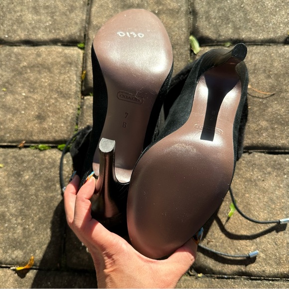 New in box Coach Malia Suede Shearling High Heeled Booties - Picture 4 of 7